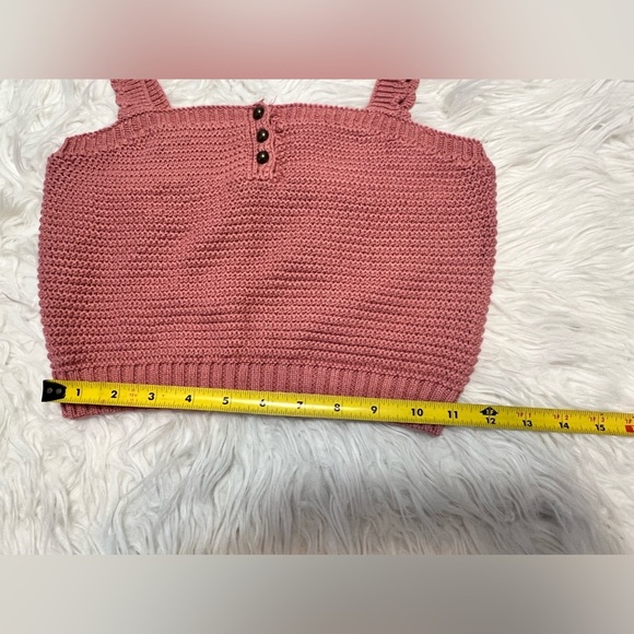 Crochet top - Picture 8 of 8